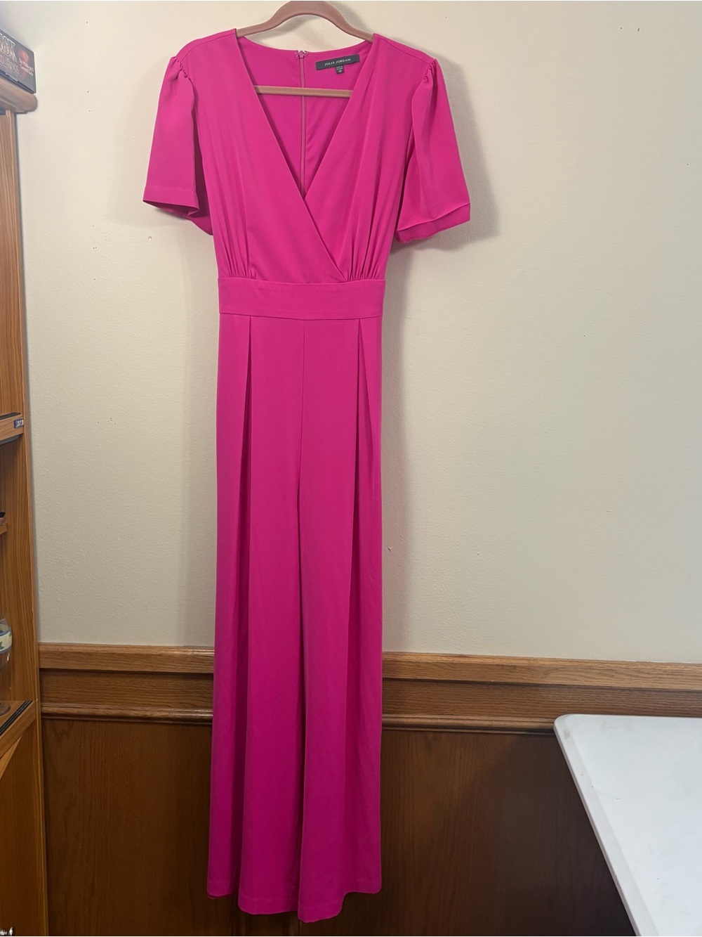 vibrant pink Julia Jordan V-Neck Short Sleeve Pleated Jumpsuit womens 12